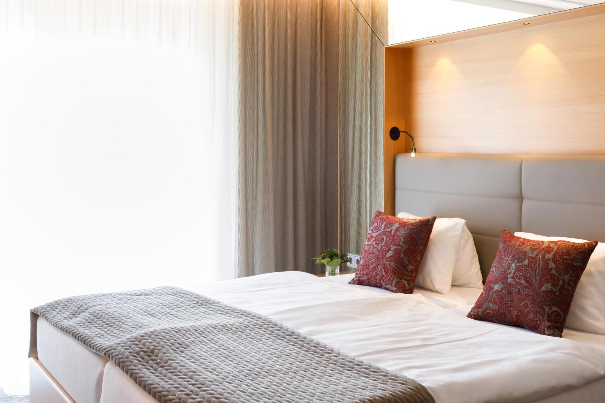 Weinlandhof Hotel กัมลิทซ์ ภายนอก รูปภาพ